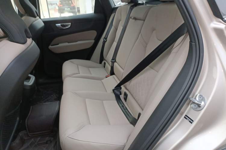 Used Volvo XC60 2026 B5 4x4 Smart Luxury Edition Left Rear Seat