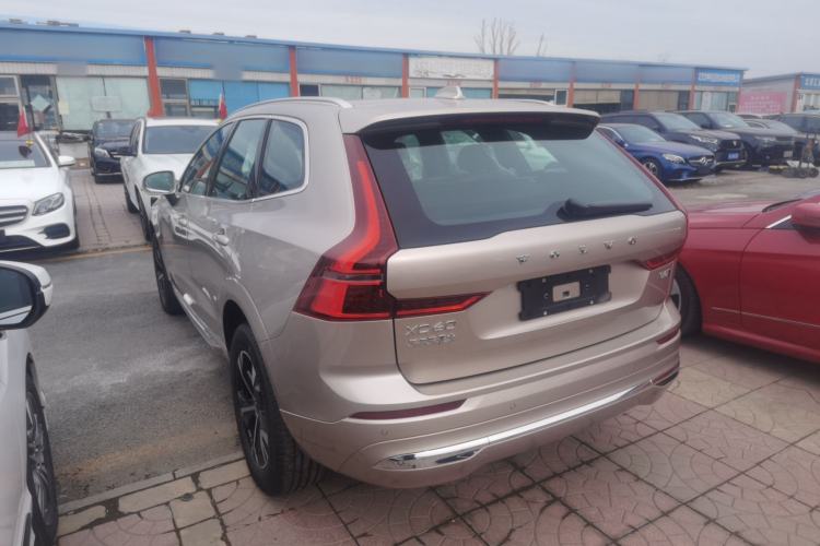 Used Volvo XC60 2026 B5 4x4 Smart Luxury Edition Rear Left 45 Deg