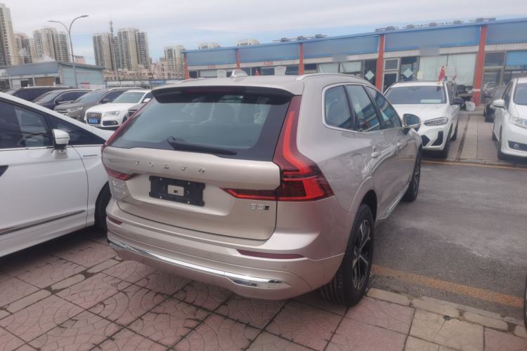 Used Volvo XC60 2026 B5 4x4 Smart Luxury Edition Rear Right 45 Deg