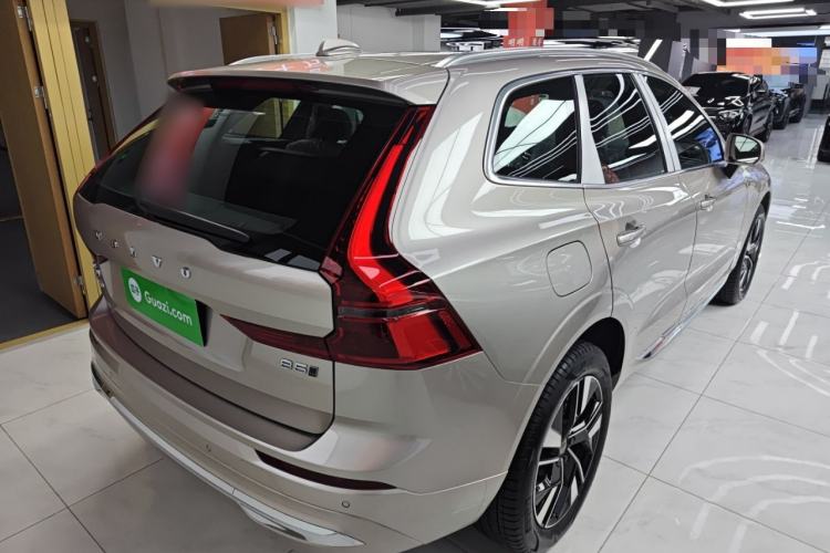 Used Volvo XC60 2026 B5 4x4 Smart Luxury Edition Rear Right 45 Deg
