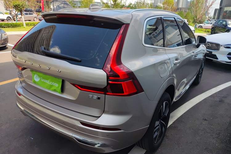 Used Volvo XC60 2026 B5 4x4 Smart Luxury Edition Rear Right 45 Deg