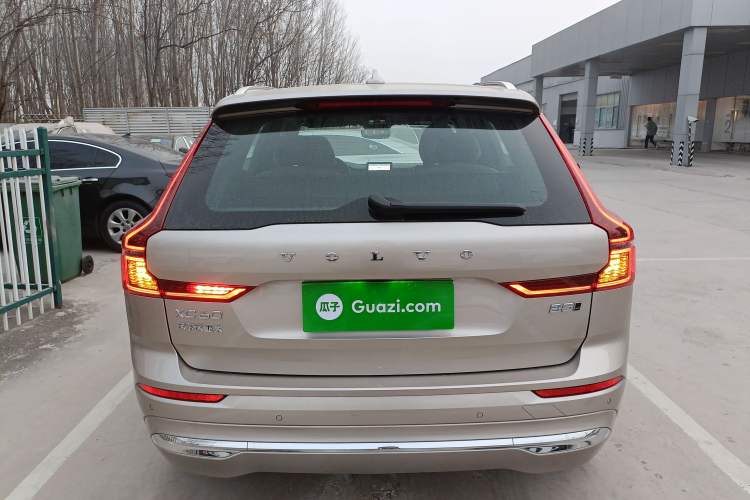Used Volvo XC60 2026 B5 4x4 Smart Luxury Edition Rear