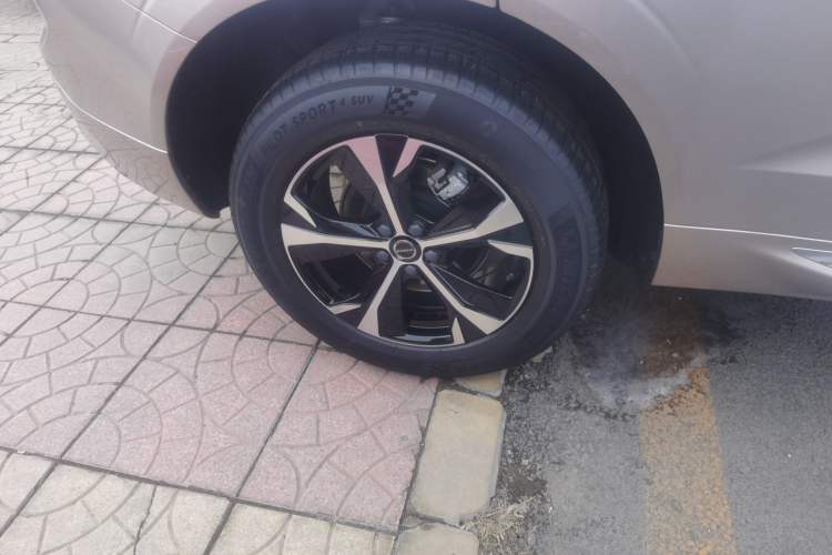 Used Volvo XC60 2026 B5 4x4 Smart Luxury Edition Right Rear Wheel Hub