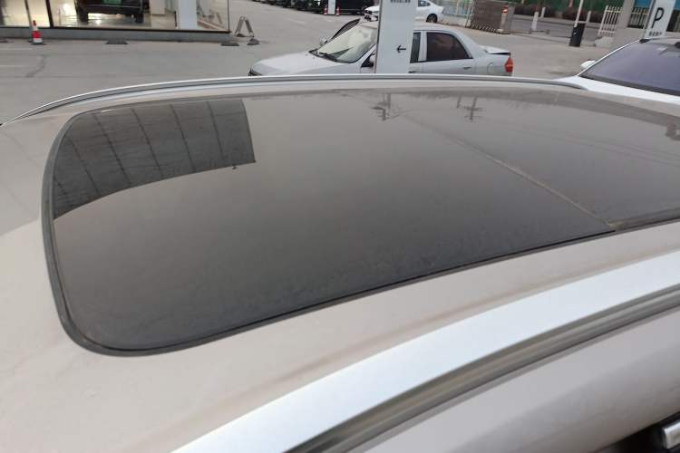 Used Volvo XC60 2026 B5 4x4 Smart Luxury Edition Roof