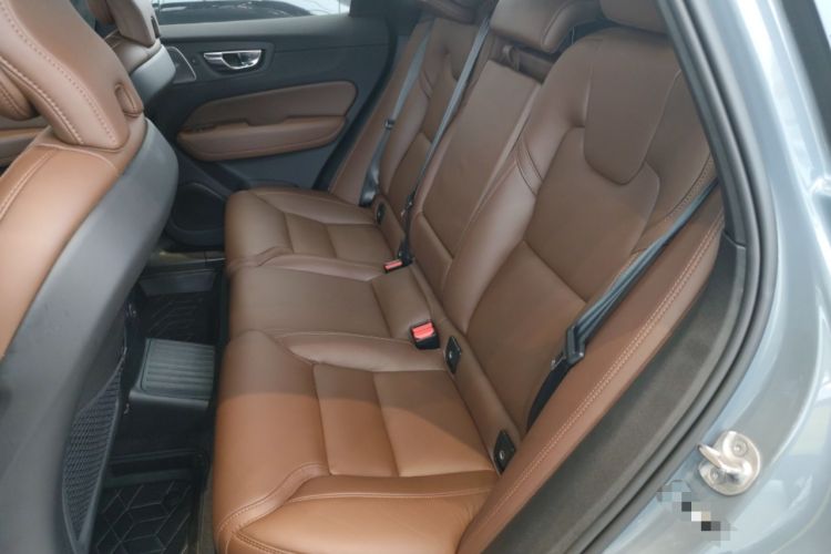 Used Volvo XC60 New Energy 2024 T8 Plug-in Hybrid Long-Range All-Wheel Drive Smart Luxury Edition Left Rear Seat