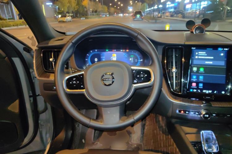 Used Volvo XC60 New Energy 2023 T8 Plug-in Hybrid Long-Range All-Wheel Drive Smart & Luxurious Enjoyment Edition Steering Wheel