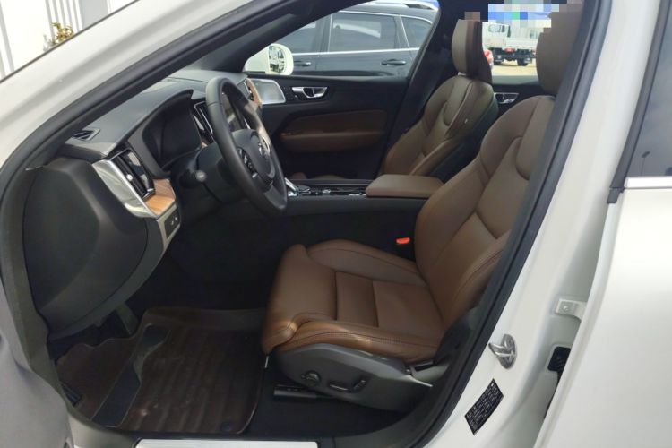 Used Volvo XC60 New Energy 2024 T8 Plug-in Hybrid Long-Range All-Wheel Drive Smart Luxury Edition Left Front Seat