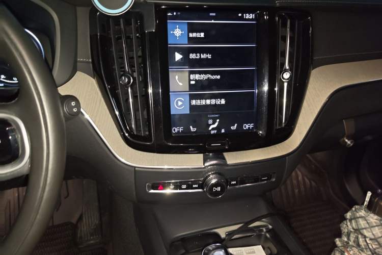 Used Volvo XC60 New Energy 2019 T8 E-Drive Hybrid Prestige Luxury Version China V Standard Audio And AC Panel