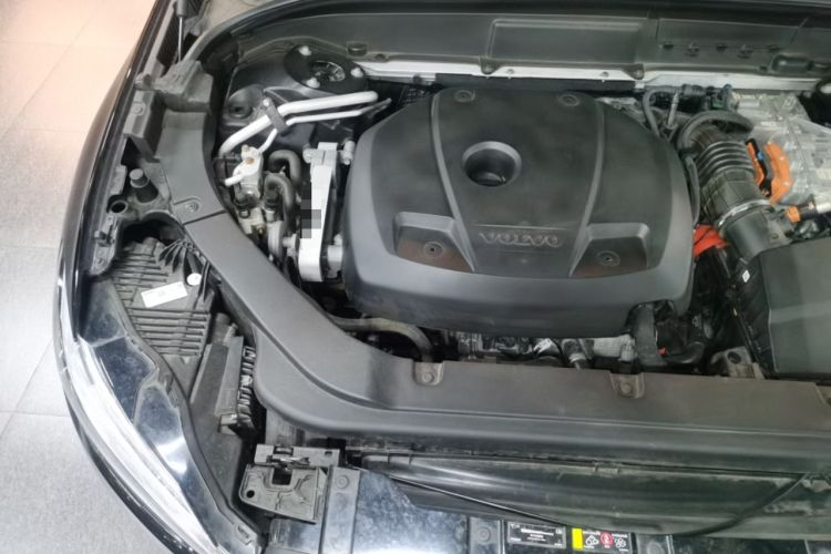 Used Volvo XC60 New Energy 2019 T8 E-Drive Hybrid Intelligent Luxury Sport Edition China VI Engine Bay Right