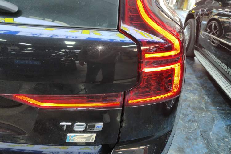 Used Volvo XC60 New Energy 2019 T8 E-Drive Hybrid Intelligent Luxury Sport Edition China V Standard Exterior 3