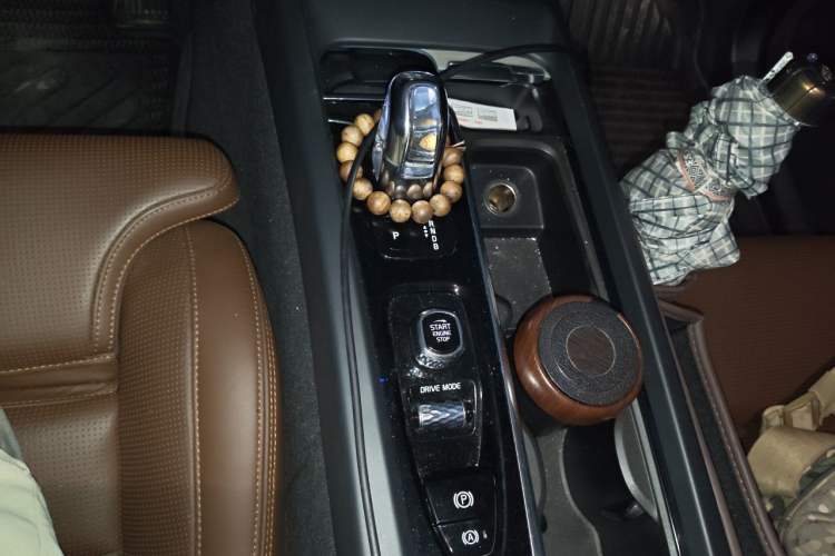 Used Volvo XC60 New Energy 2019 T8 E-Drive Hybrid Prestige Luxury Version China V Standard Gear Lever