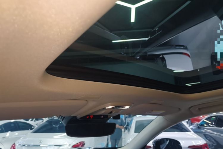 Used Volvo XC60 New Energy 2019 T8 E-Drive Hybrid Prestige Luxury Version China V Standard Headliner
