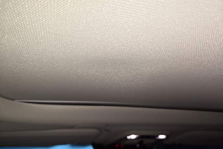 Used Volvo XC60 New Energy 2019 T8 E-Drive Hybrid Prestige Luxury Version China V Standard Headliner