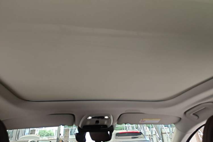 Used Volvo XC60 New Energy 2019 T8 e-Drive Hybrid Prestige Luxury Edition China VI Standard Headliner