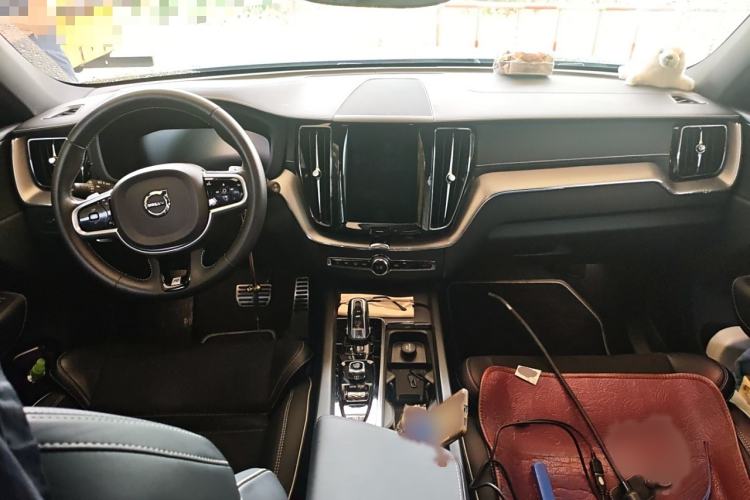Used Volvo XC60 New Energy 2019 T8 E-Drive Hybrid Intelligent Luxury Sport Edition China V Standard Interior 2