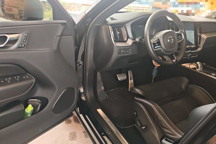 Used Volvo XC60 New Energy 2019 T8 E-Drive Hybrid Intelligent Luxury Sport Edition China V Standard Interior 3