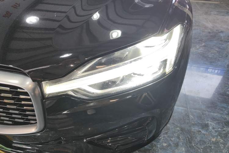 Used Volvo XC60 New Energy 2019 T8 E-Drive Hybrid Intelligent Luxury Sport Edition China V Standard Left Front Headlight