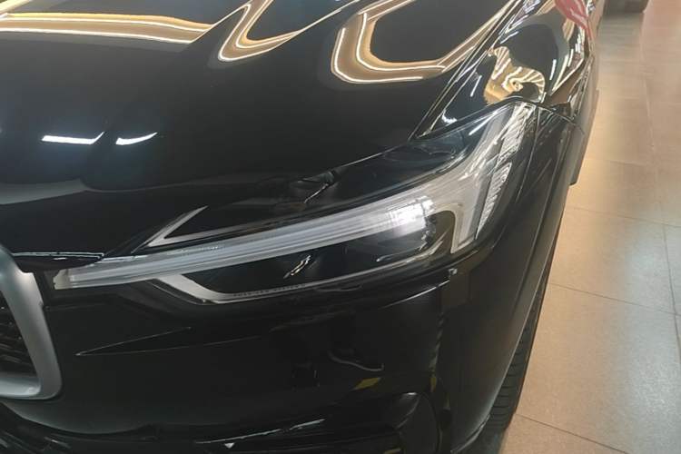 Used Volvo XC60 New Energy 2019 T8 E-Drive Hybrid Intelligent Luxury Sport Edition China V Standard Left Front Headlight