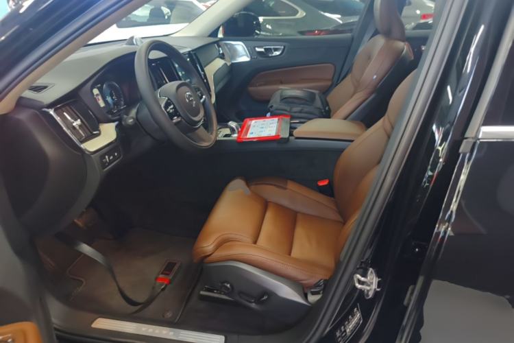 Used Volvo XC60 New Energy 2019 T8 E-Drive Hybrid Prestige Luxury Version China V Standard Left Front Seat