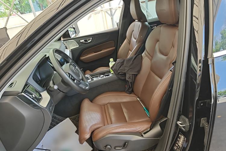 Used Volvo XC60 New Energy 2019 T8 e-Drive Hybrid Prestige Luxury Edition China VI Standard Left Front Seat