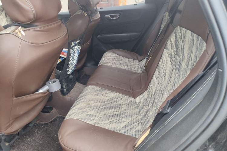 Used Volvo XC60 New Energy 2019 T8 E-Drive Hybrid Intelligent Luxury Sport Edition China V Standard Left Rear Seat