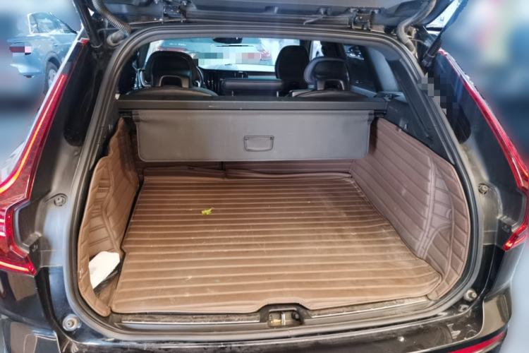 Used Volvo XC60 New Energy 2019 T8 E-Drive Hybrid Intelligent Luxury Sport Edition China VI Trunk