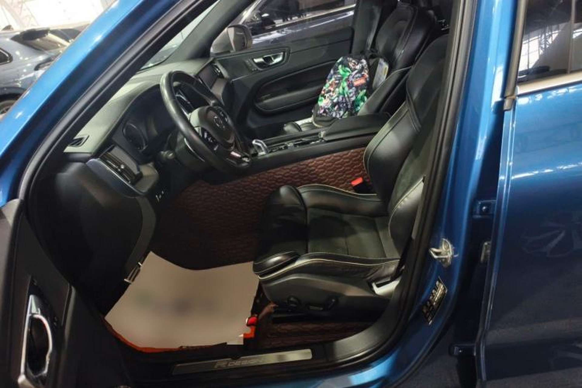 Used Volvo XC60 New Energy 2019 T8 E-Drive Hybrid Intelligent Luxury Sport Edition China VI Left Front Seat