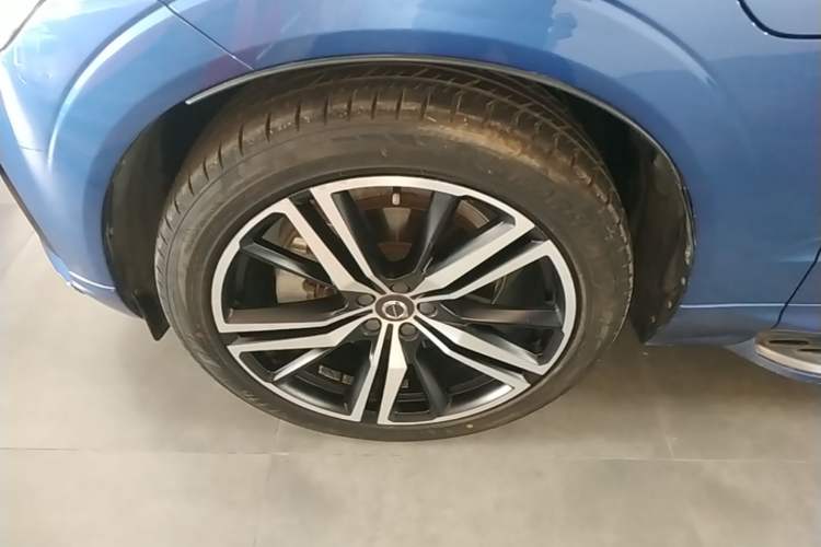 Used Volvo XC60 New Energy 2019 T8 E-Drive Hybrid Intelligent Luxury Sport Edition China V Standard Left Front Wheel Hub