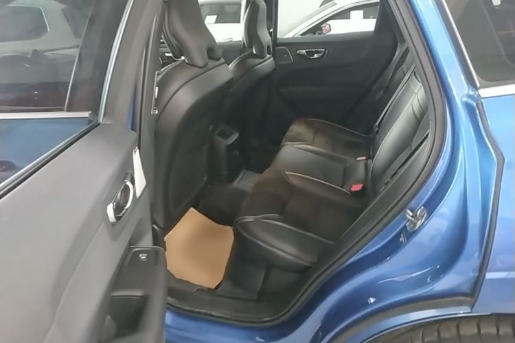 Used Volvo XC60 New Energy 2019 T8 E-Drive Hybrid Intelligent Luxury Sport Edition China V Standard Left Rear Seat