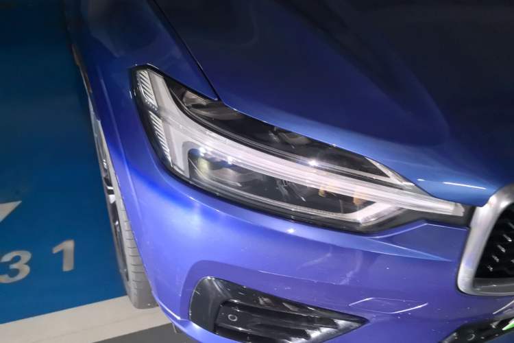 Used Volvo XC60 New Energy 2019 T8 E-Drive Hybrid Intelligent Luxury Sport Edition China VI Right Front Headlight