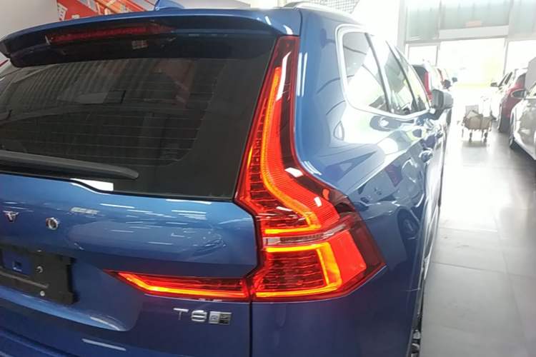 Used Volvo XC60 New Energy 2019 T8 E-Drive Hybrid Intelligent Luxury Sport Edition China V Standard Right Rear Taillight