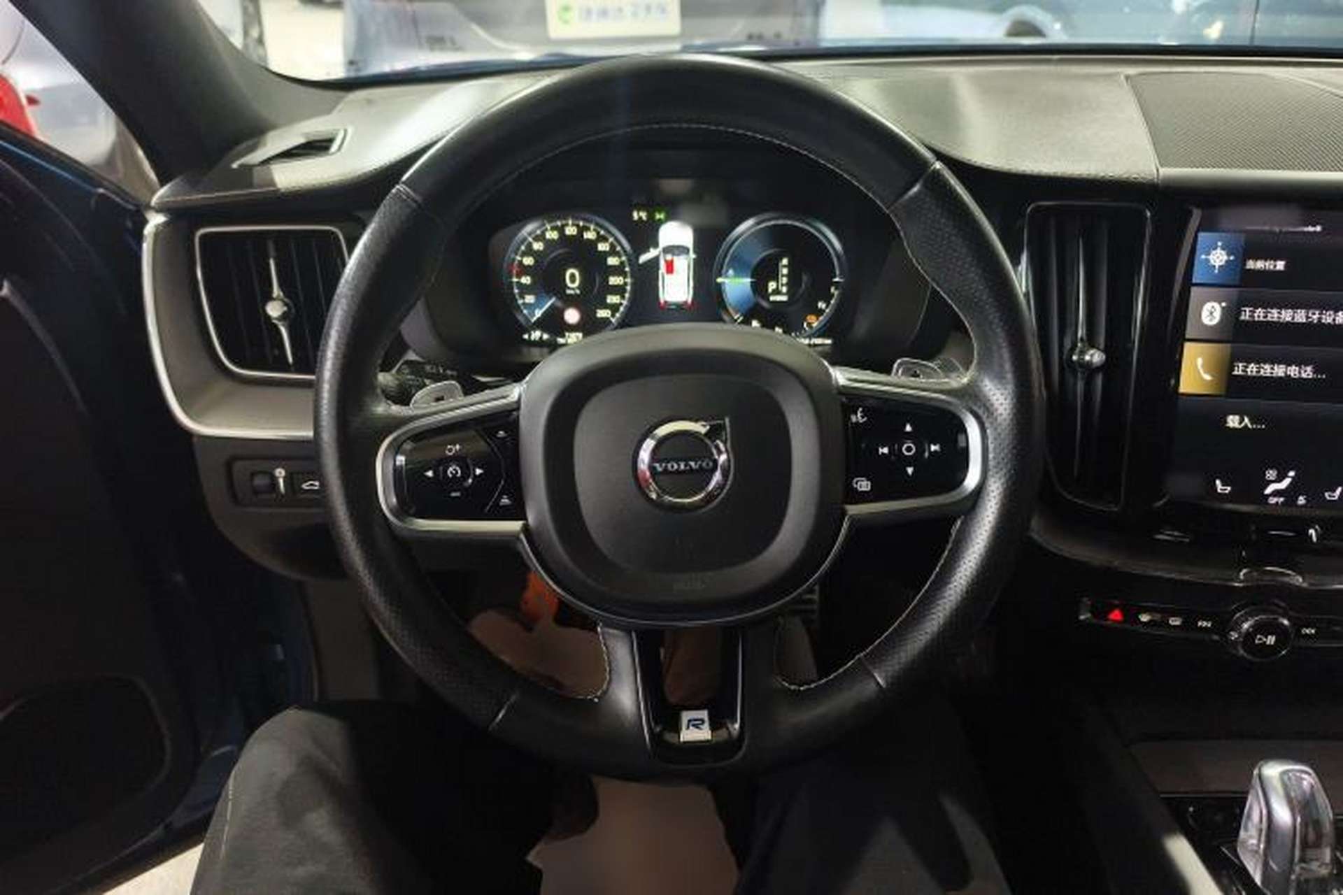 Used Volvo XC60 New Energy 2019 T8 E-Drive Hybrid Intelligent Luxury Sport Edition China VI Steering Wheel