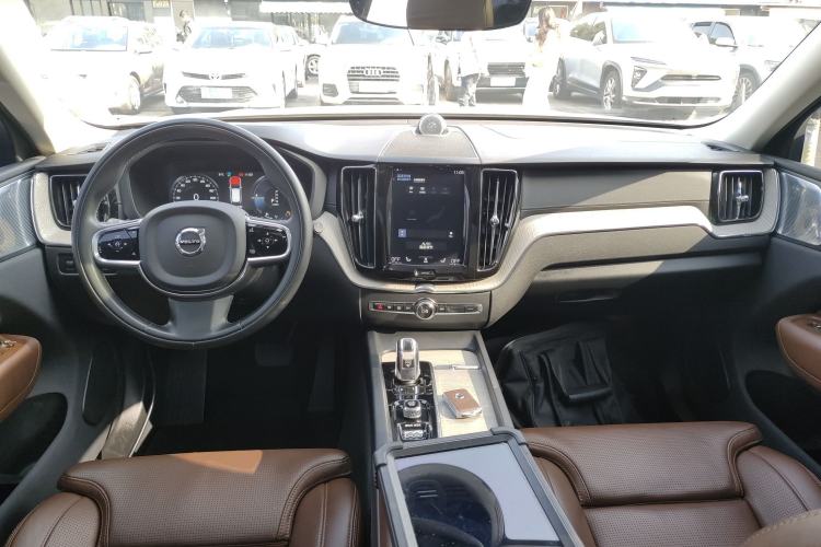 Used Volvo XC60 New Energy 2019 T8 e-Drive Hybrid Prestige Luxury Edition China VI Standard Interior 2