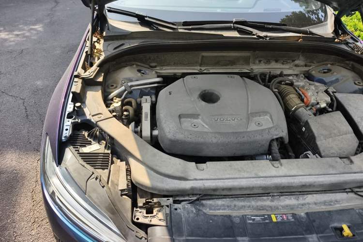Used Volvo XC60 New Energy 2019 T8 E-Drive Hybrid Intelligent Luxury Sport Edition China V Standard Engine Bay Right