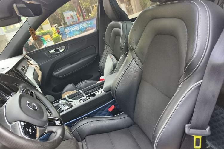 Used Volvo XC60 New Energy 2019 T8 E-Drive Hybrid Intelligent Luxury Sport Edition China V Standard Left Front Seat