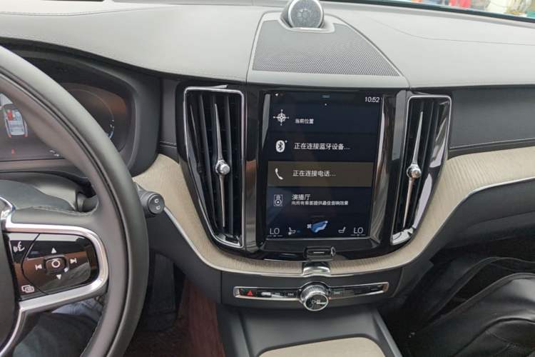 Used Volvo XC60 New Energy 2019 T8 e-Drive Hybrid Prestige Luxury Edition China VI Standard Audio And AC Panel