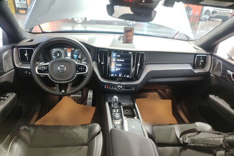 Used Volvo XC60 New Energy 2019 T8 E-Drive Hybrid Intelligent Luxury Sport Edition China V Standard Center Console