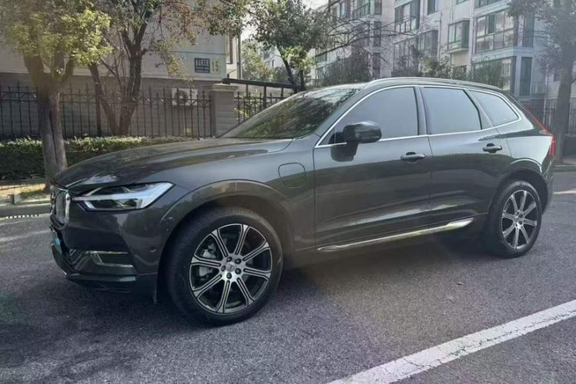 Used Volvo XC60 New Energy 2019 T8 E-Drive Hybrid Prestige Luxury Version China V Standard Front Left 45 Deg