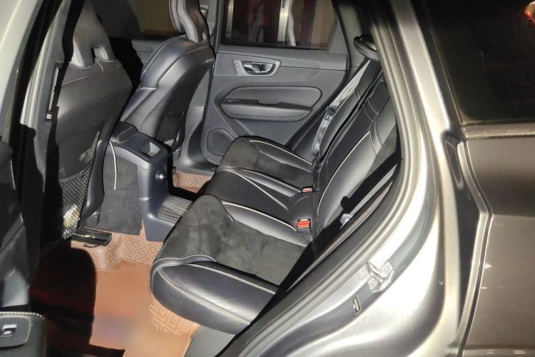 Used Volvo XC60 New Energy 2019 T8 E-Drive Hybrid Intelligent Luxury Sport Edition China V Standard Left Rear Seat