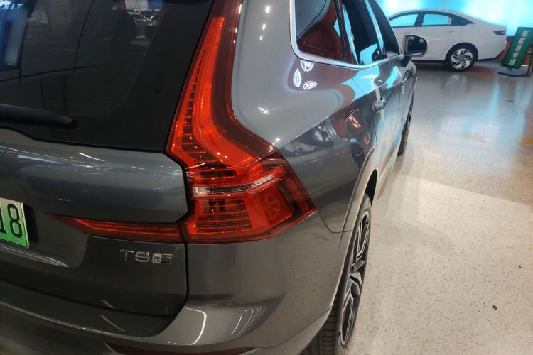 Used Volvo XC60 New Energy 2019 T8 E-Drive Hybrid Intelligent Luxury Sport Edition China V Standard Right Rear Taillight