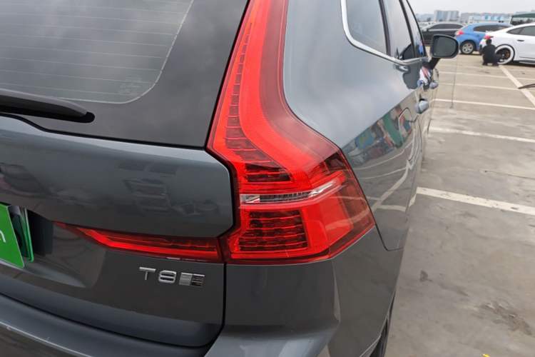 Used Volvo XC60 New Energy 2019 T8 e-Drive Hybrid Prestige Luxury Edition China VI Standard Right Rear Taillight