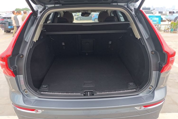 Used Volvo XC60 New Energy 2019 T8 e-Drive Hybrid Prestige Luxury Edition China VI Standard Trunk