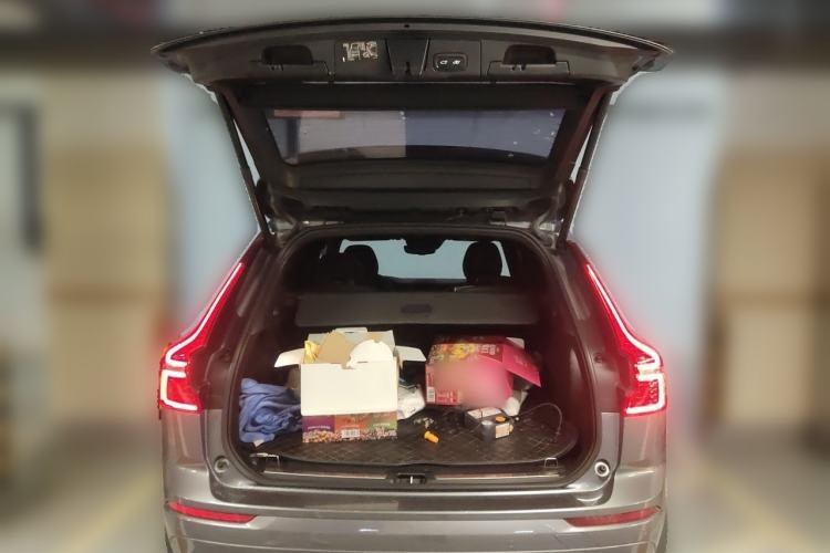 Used Volvo XC60 New Energy 2019 T8 E-Drive Hybrid Intelligent Luxury Sport Edition China V Standard Trunk
