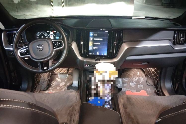Used Volvo XC60 New Energy 2019 T8 E-Drive Hybrid Intelligent Luxury Sport Edition China V Standard Center Console