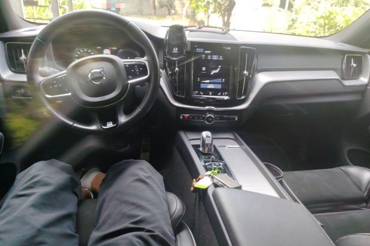 Used Volvo XC60 New Energy 2019 T8 E-Drive Hybrid Intelligent Luxury Sport Edition China VI Center Console