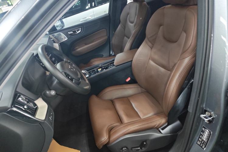 Used Volvo XC60 New Energy 2019 T8 E-Drive Hybrid Prestige Luxury Version China V Standard Left Front Seat