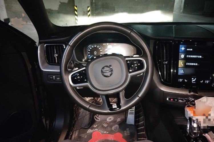 Used Volvo XC60 New Energy 2019 T8 E-Drive Hybrid Intelligent Luxury Sport Edition China V Standard Steering Wheel