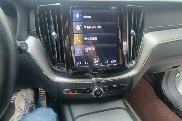 Used Volvo XC60 New Energy 2019 T8 E-Drive Hybrid Prestige Luxury Version China V Standard Audio And AC Panel