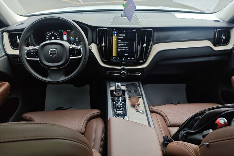 Used Volvo XC60 New Energy 2019 T8 E-Drive Hybrid Prestige Luxury Version China V Standard Center Console