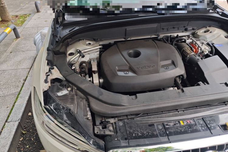 Used Volvo XC60 New Energy 2019 T8 E-Drive Hybrid Prestige Luxury Version China V Standard Engine Bay Right